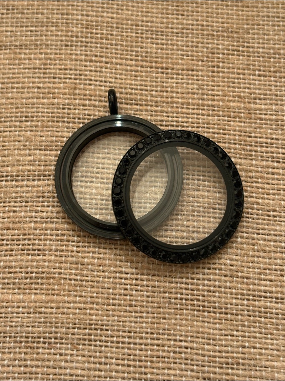Origami Owl Large Black with Jet Black Crystals Twist Locket